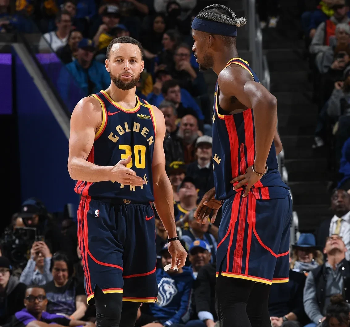 库里重要时刻比赛规则变更，DWG带队取胜！