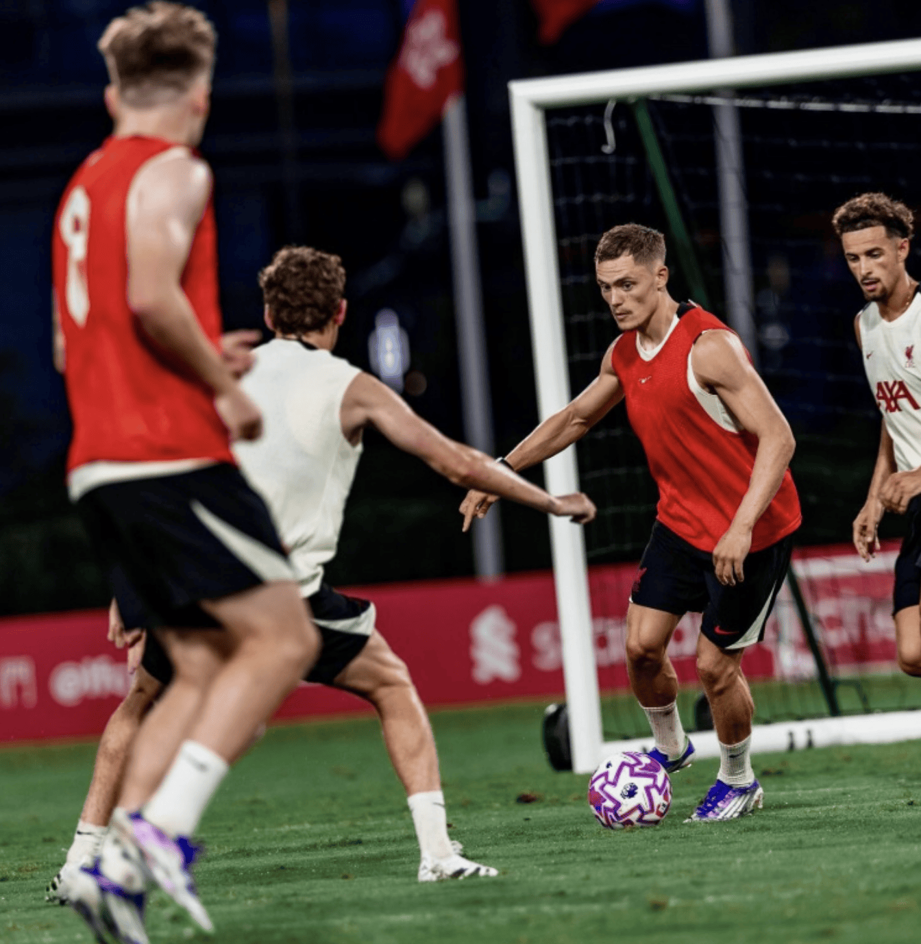 ios版下载-关于德甲赛程吃紧，武汉三镇转会期单刀错失，管理层满意，年轻球员得到机会的信息-ios版下载